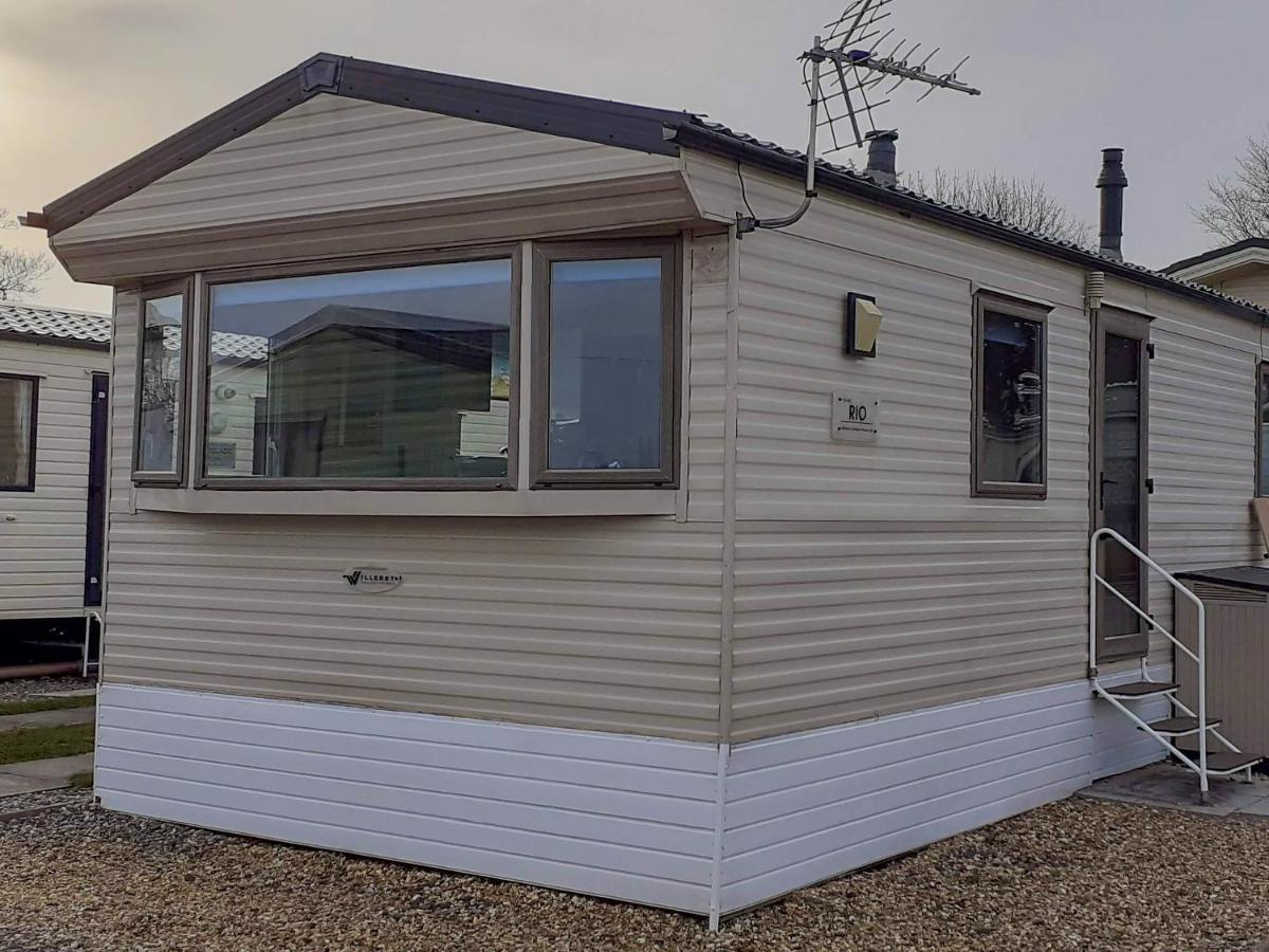Kittiwake Apartment Saint Cyrus Екстериор снимка